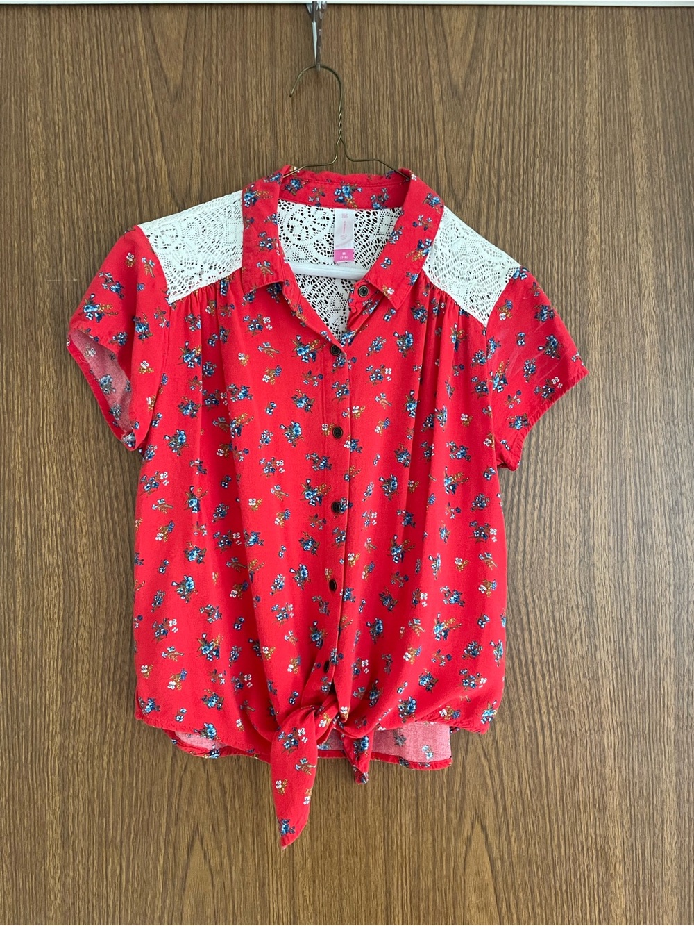 No Boundaries Red Floral Button-Front Tie-Hem Blouse with Crochet Shoulders
